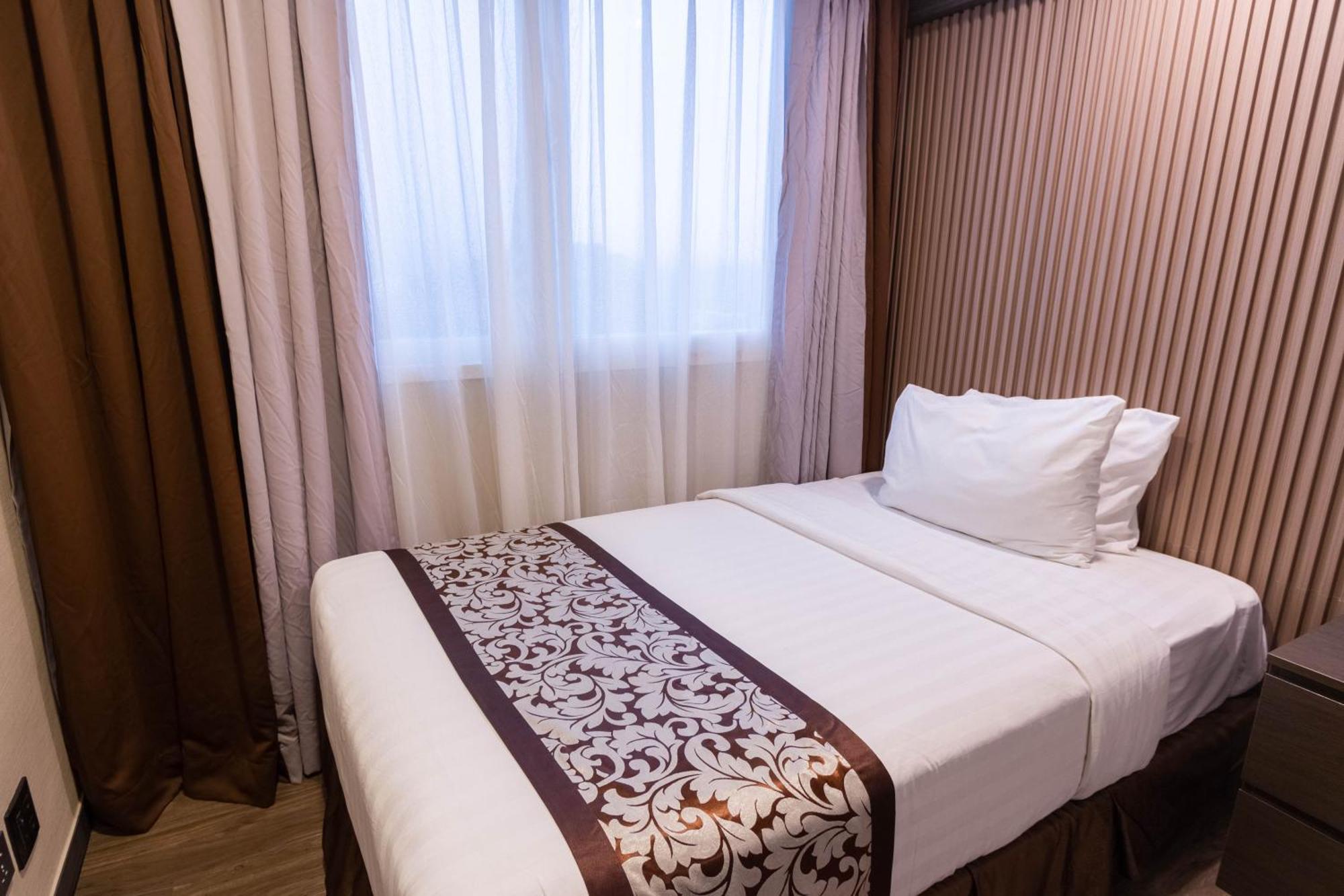 Xenia Hotel Clark Clark Field Екстер'єр фото
