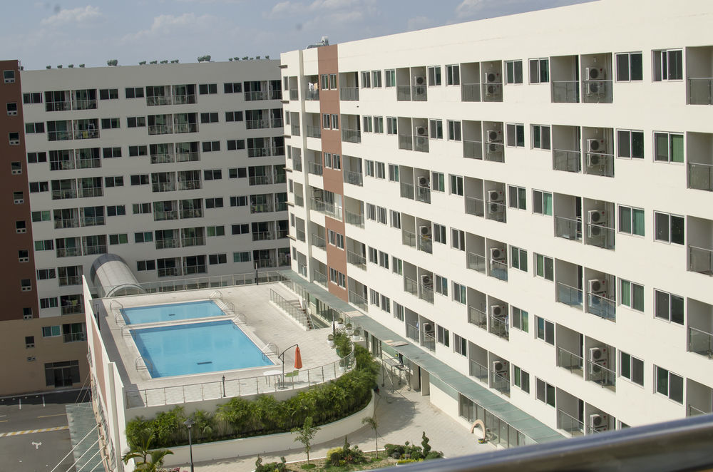 Xenia Hotel Clark Clark Field Екстер'єр фото