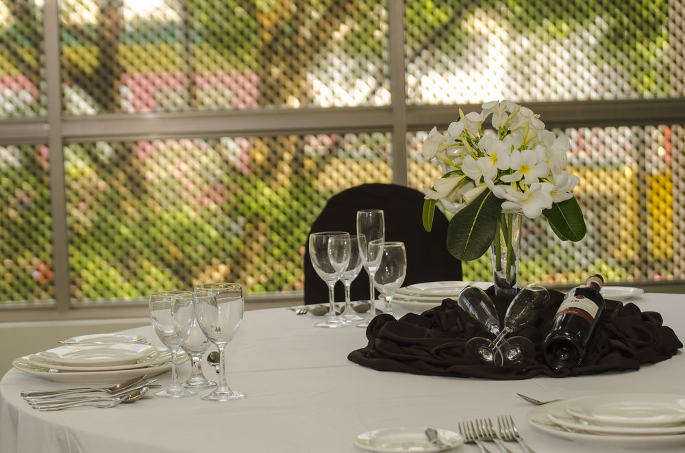 Xenia Hotel Clark Clark Field Екстер'єр фото