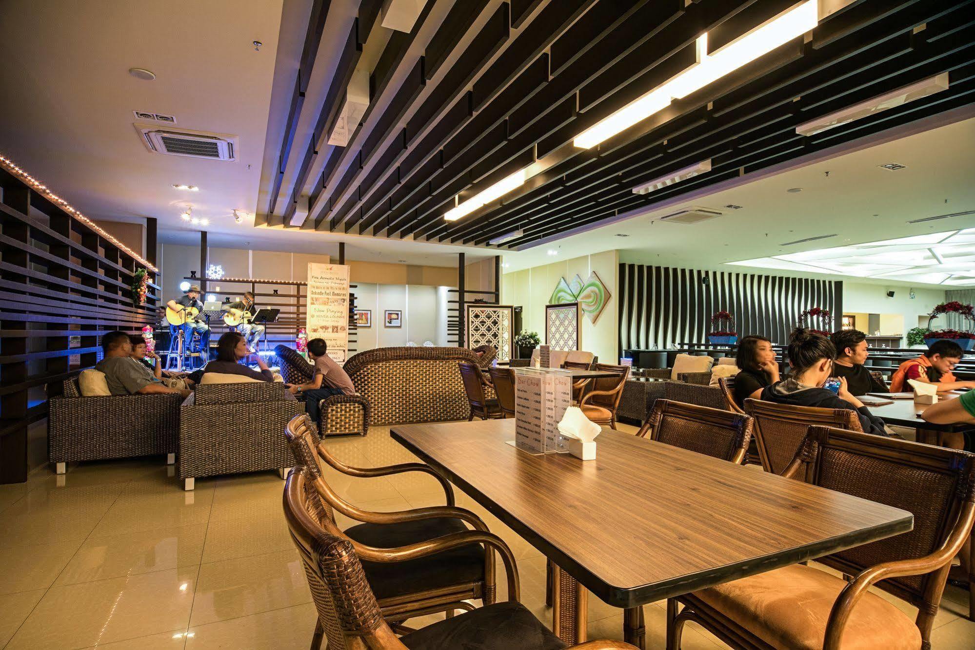 Xenia Hotel Clark Clark Field Екстер'єр фото