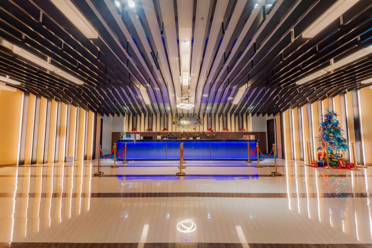Xenia Hotel Clark Clark Field Екстер'єр фото